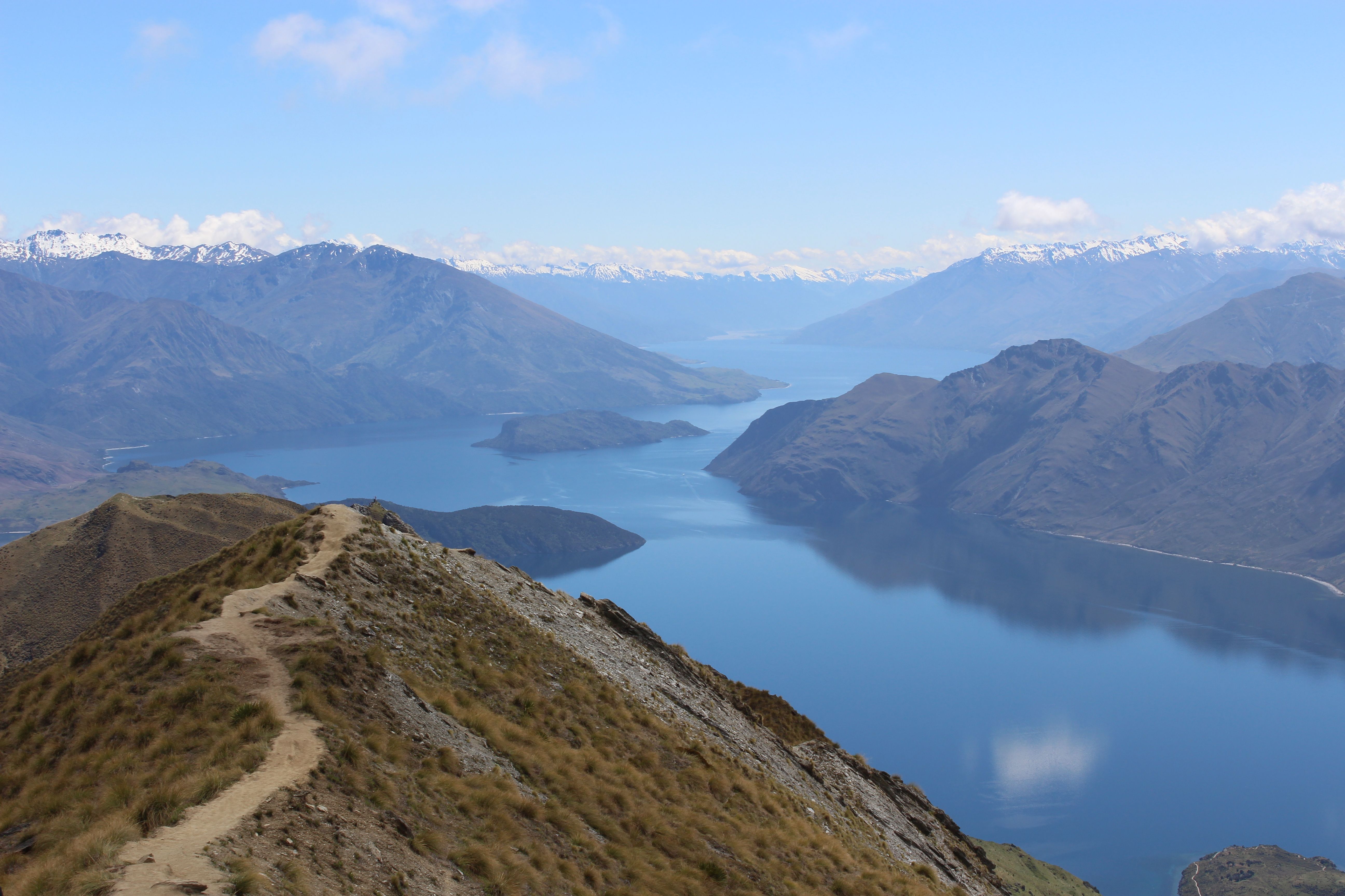 Lake Wānaka and mountain ridges from Roys Peak