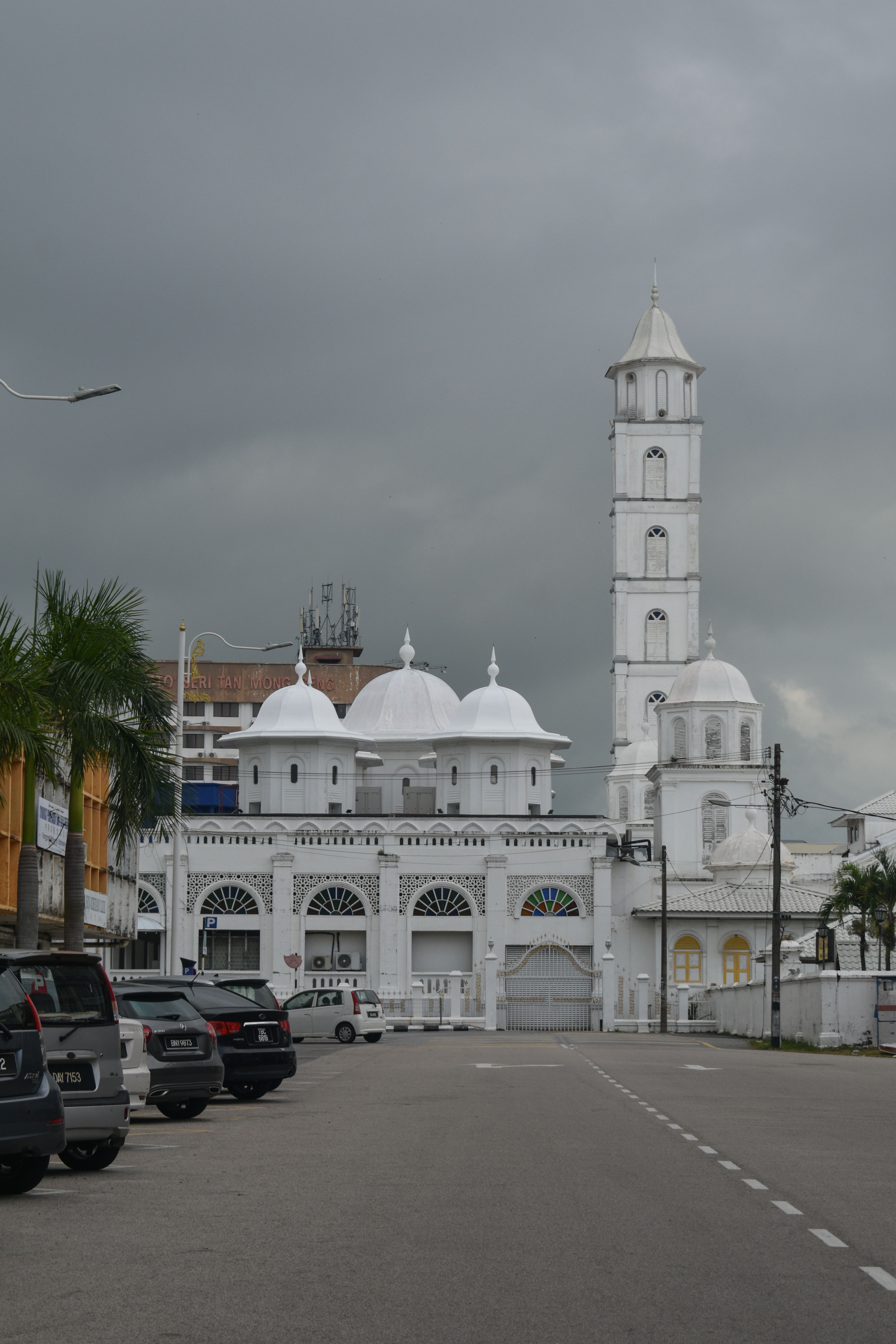 Ipoh mosque and urban streetscape