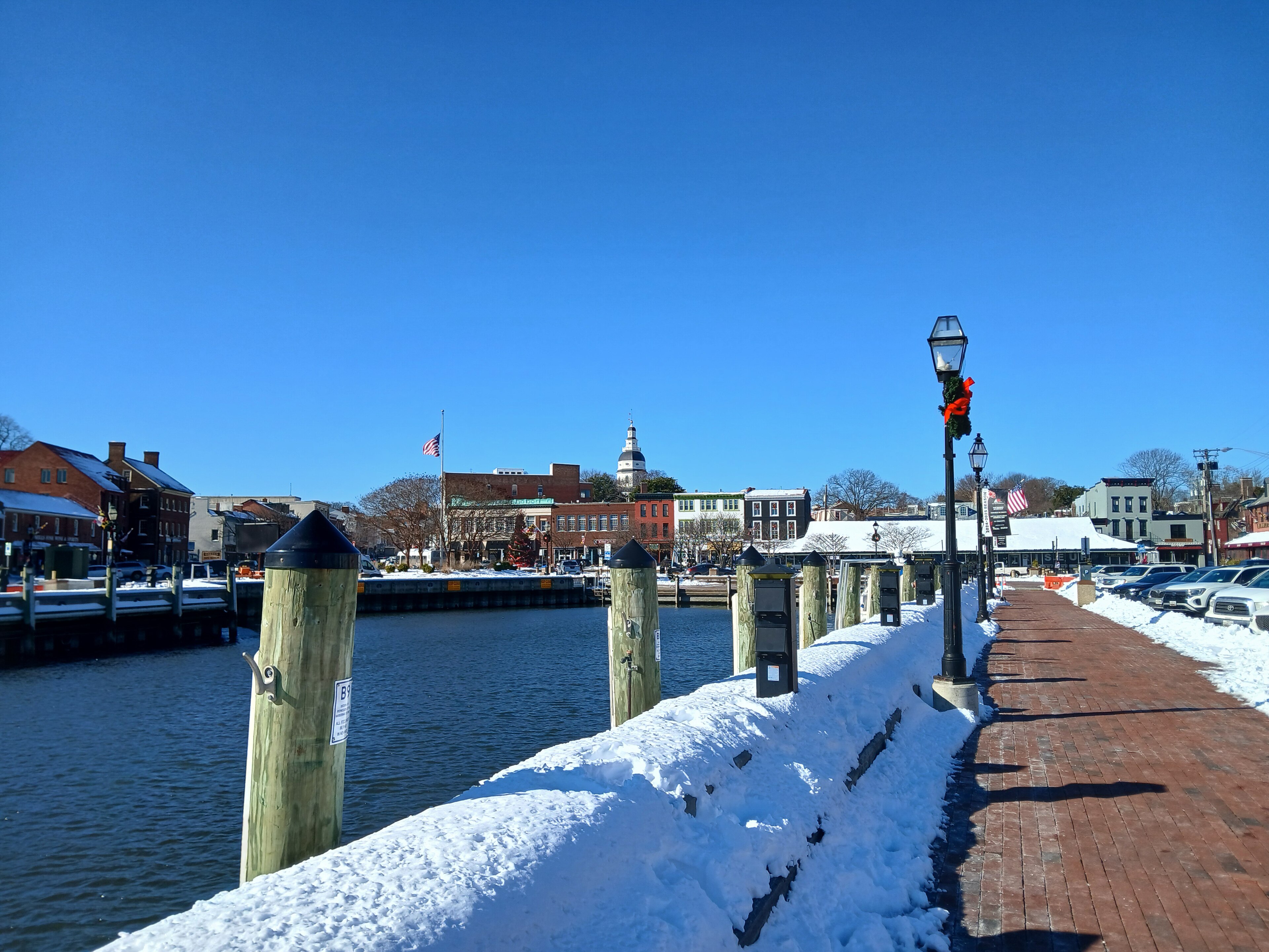 Annapolis harbor.jpg