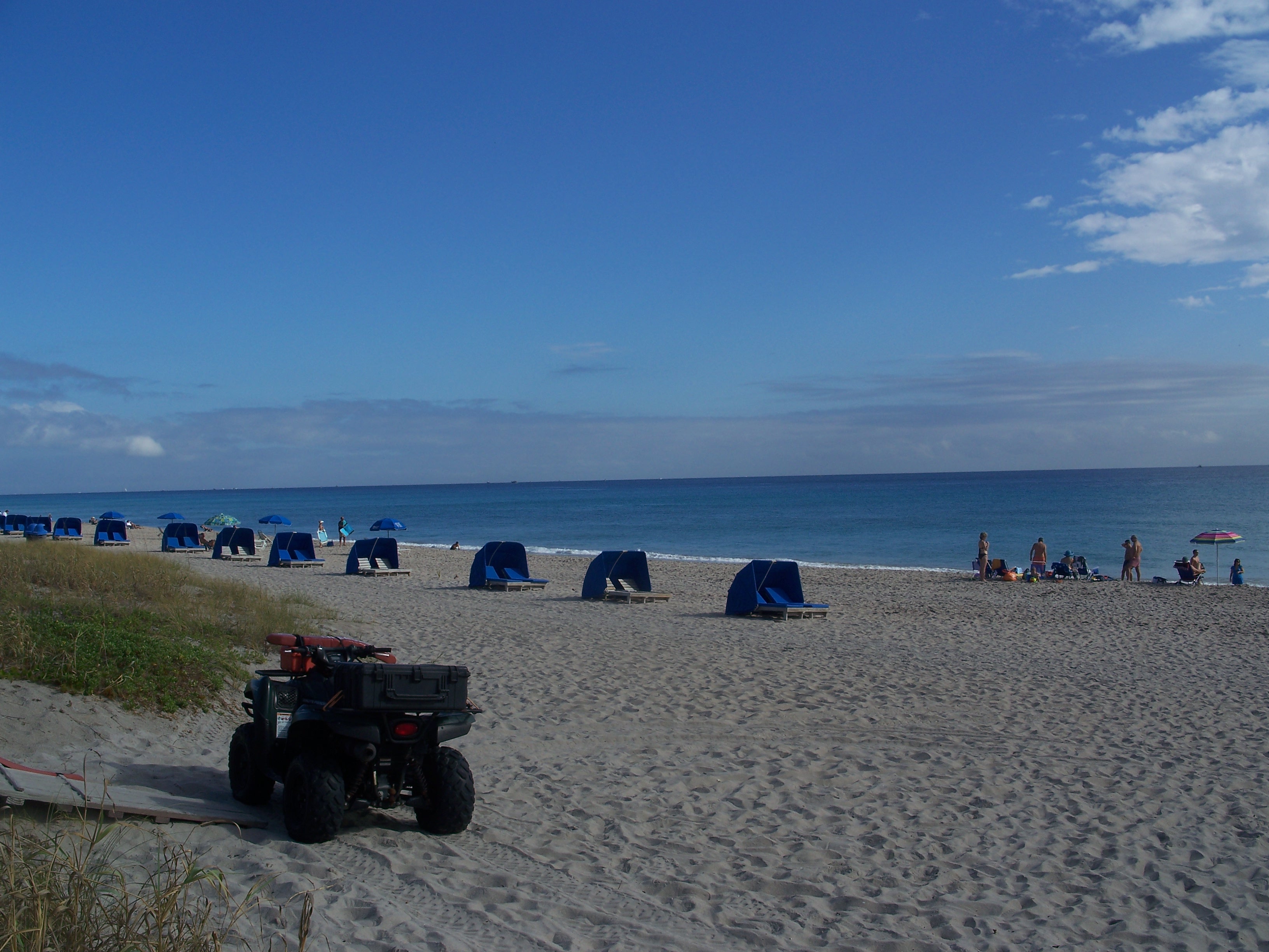 Delray Beach FL beach near A1A north01.jpg