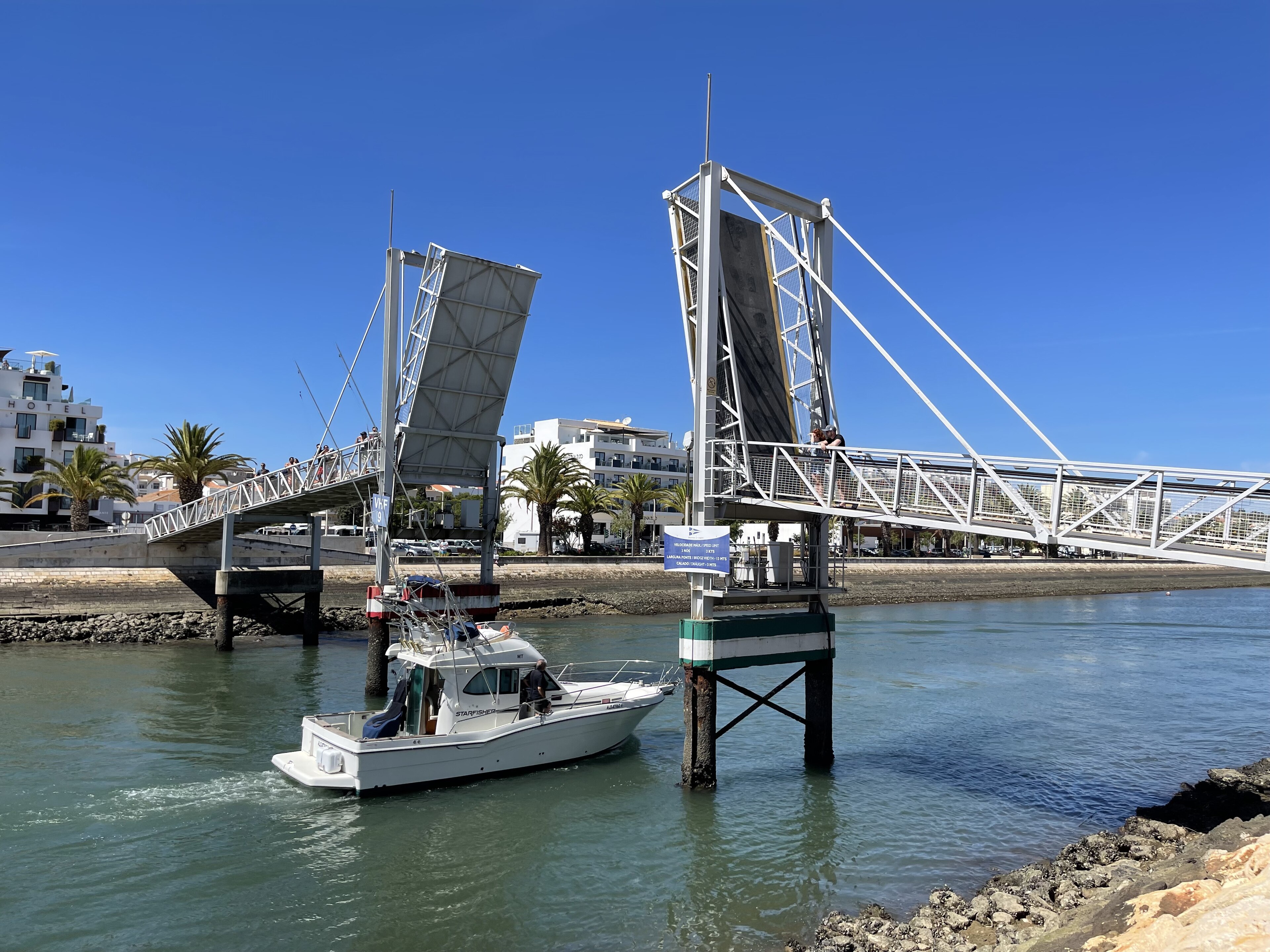 Marina de Lagos, Portugal.jpg