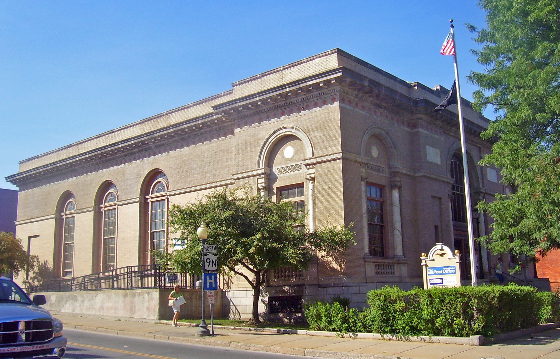 Saratoga Springs, NY, post office.jpg